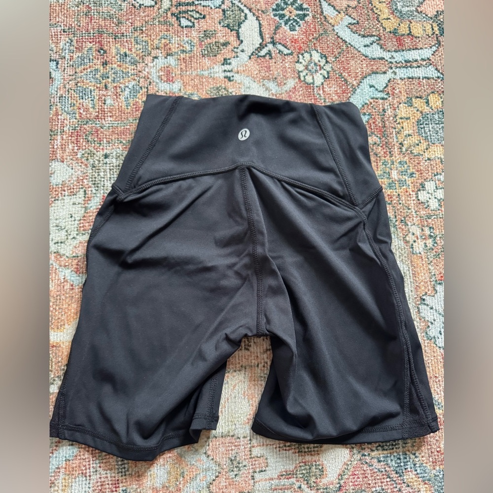 lululemon athletica black women’s biker shorts (size 4)